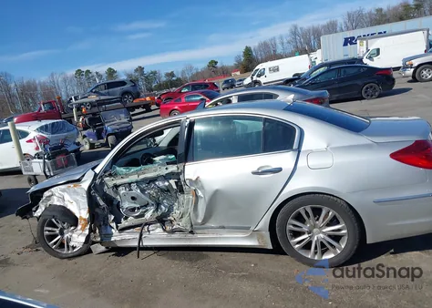 2012 Hyundai Genesis 4.6 z USA, uszkodzony, nr VIN KMHGC4DF3CU171491